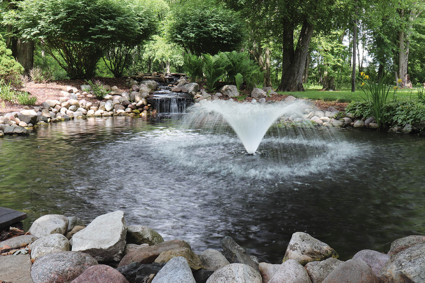 MWF36 Starburst Mini Floating Fountain With Super Bright LED Light Set